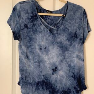 tie dye t shirt
